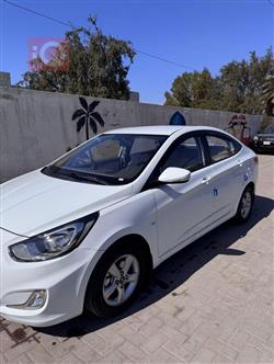هیوندای ئەکسنت